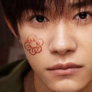 美女裸体自慰一区
